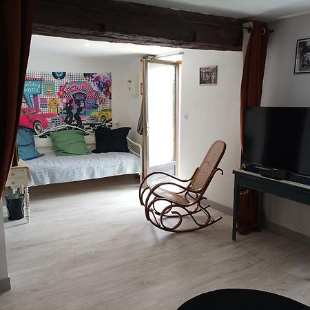 A L Epoque Bed and Breakfast Bouges  Buitenkant foto