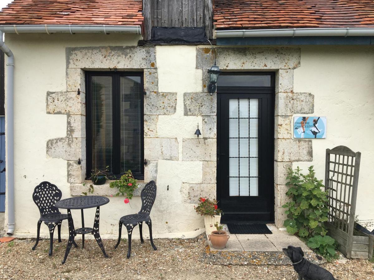 A L Epoque Bed and Breakfast Bouges  Buitenkant foto