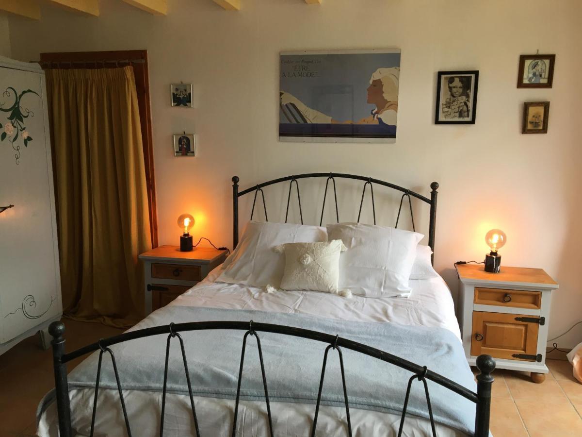 A L Epoque Bed and Breakfast Bouges  Buitenkant foto